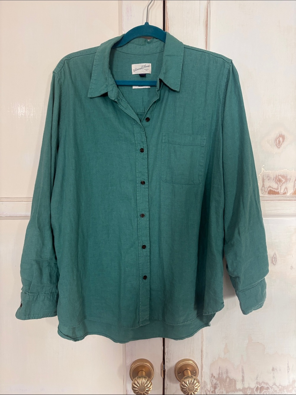Universal Thread Teal Button-Down Shirt